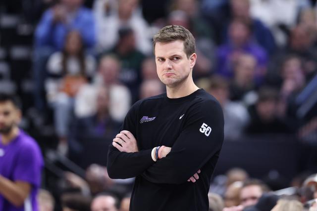 曼联本赛季3位主帅战绩 范尼成绩最好阿莫林最烂